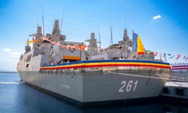 Romênia amplia frota naval com corveta turca “Rear-Admiral August Roman” no Mar Negro