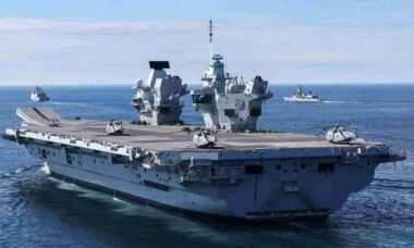 Reino Unido coloca HMS Prince of Wales sob comando da OTAN em missão no Ártico