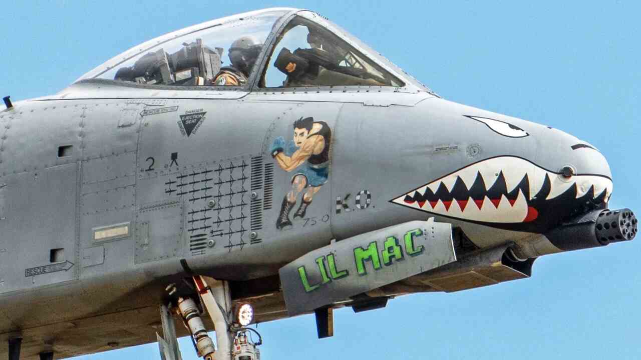 A-10 Warthog Kembali ke Inggris dengan Tanda-Tanda Tempur dari Operasi Melawan Iran