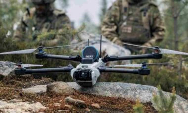 Exército britânico testa drones de ataque a apenas 70 km da fronteira russa