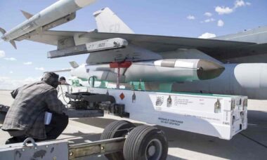 Força Aérea dos EUA encomenda US$ 241 milhões em mísseis furtivos noruegueses