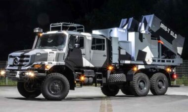 Diehl apresenta nova geração do sistema antiaéreo IRIS-T SLS Mk 4