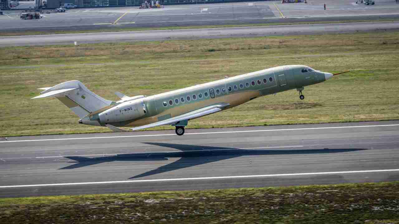 Dassault inicia campanha de testes em voo do novo Falcon 10X
