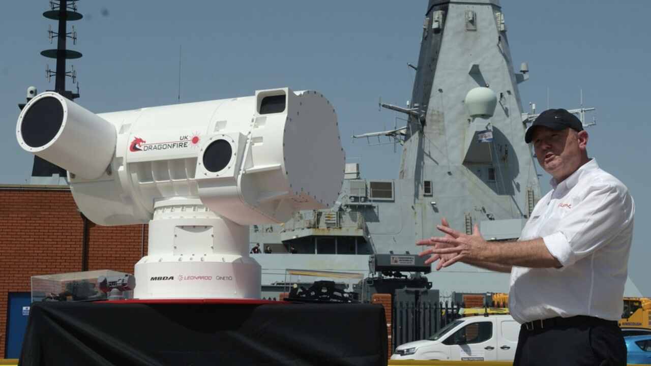 Reino Unido instalará arma a laser DragonFire em navios de guerra até 2027