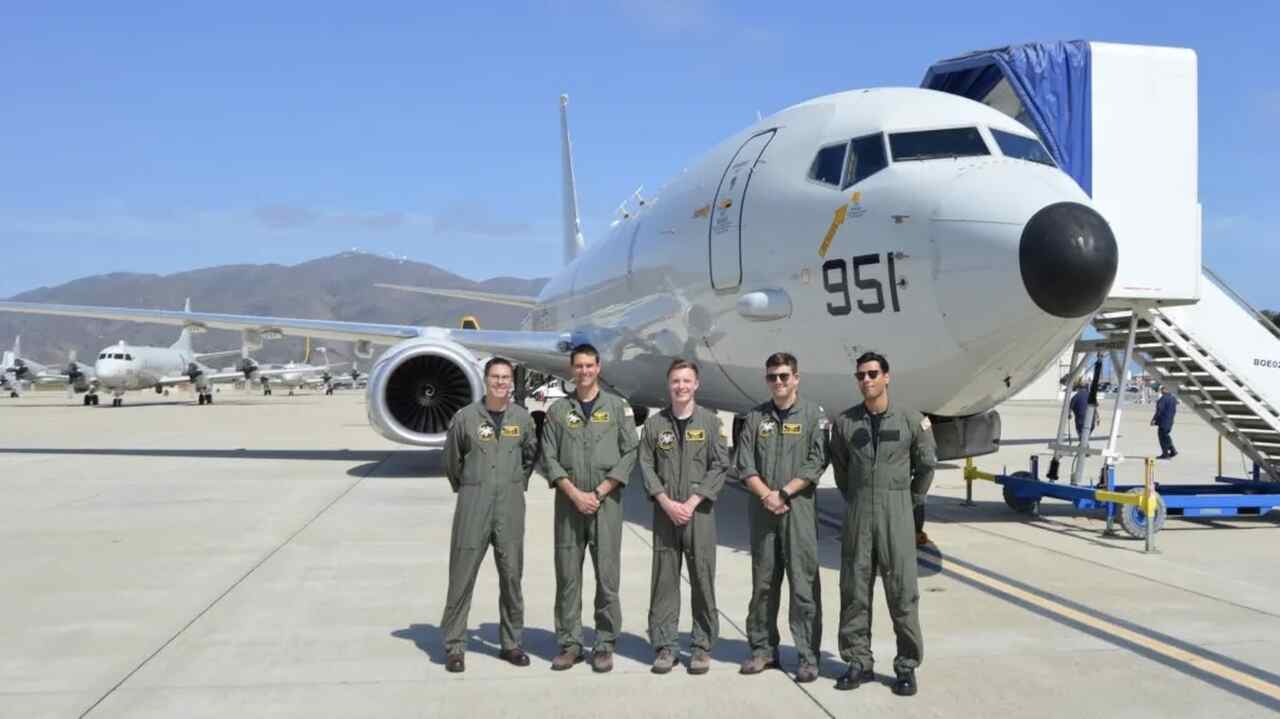 Marinha dos EUA reforça apoio a testes de armamentos com antigo P-8 Poseidon