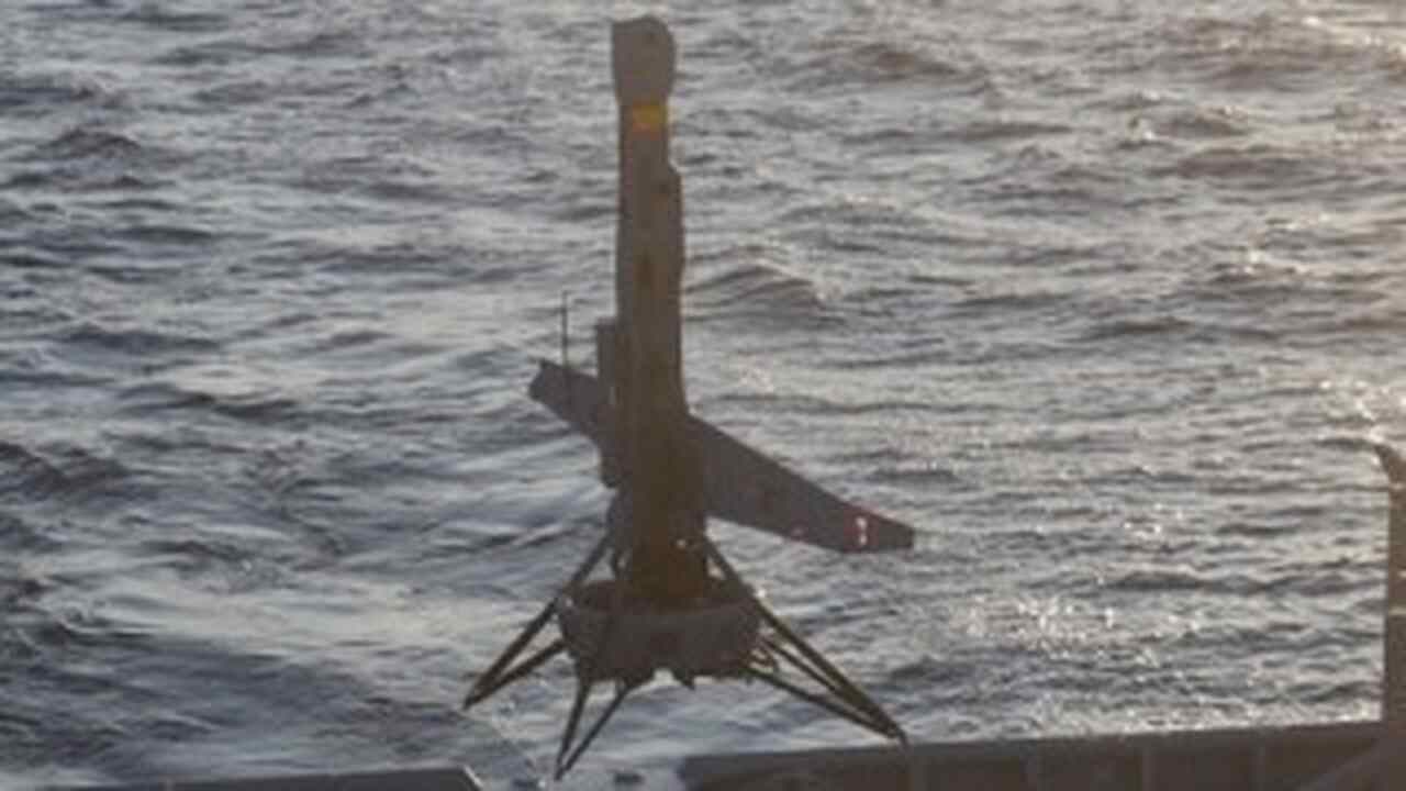 Oficial da Marinha da Romênia perde dois dedos em acidente com drone militar dos EUA
