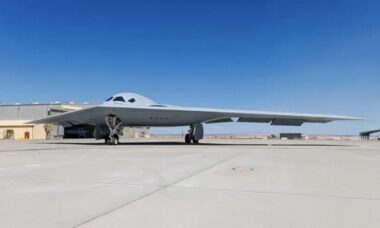 B-21 Raider entra em nova fase de testes com participação de piloto operacional