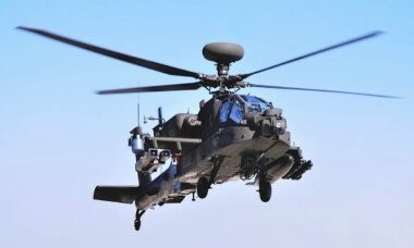 Apaches americanos realizam disparos de foguetes perto da fronteira com a Coreia do Norte