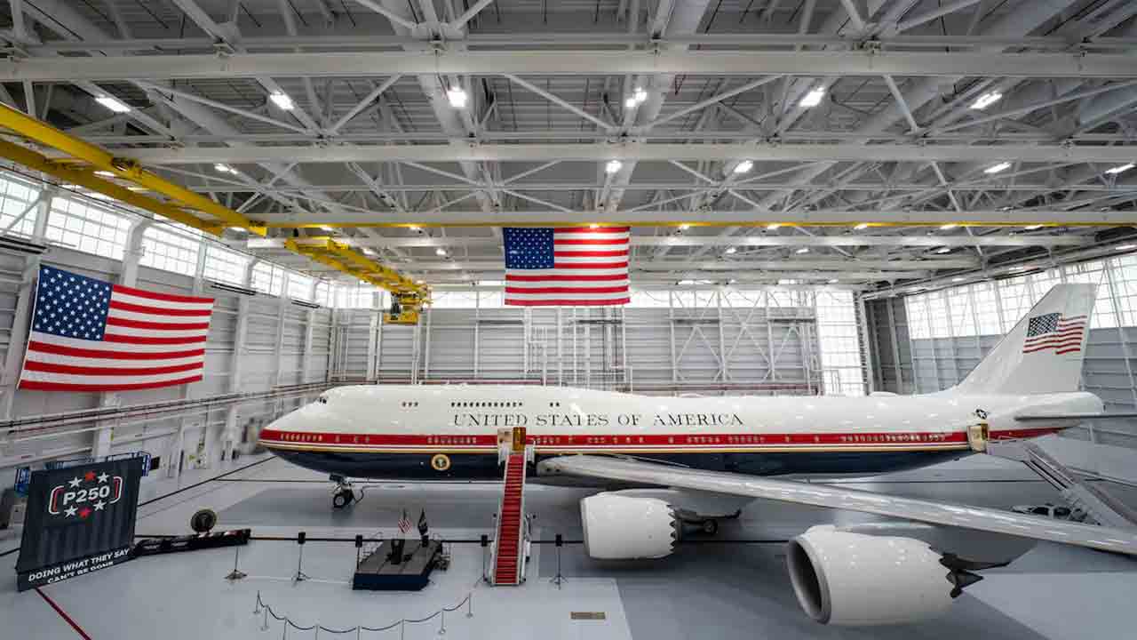 Força Aérea dos EUA recebe VC-25B Bridge, o 747 que servirá como Air Force One provisório. Foto: Força Aérea dos EUA
