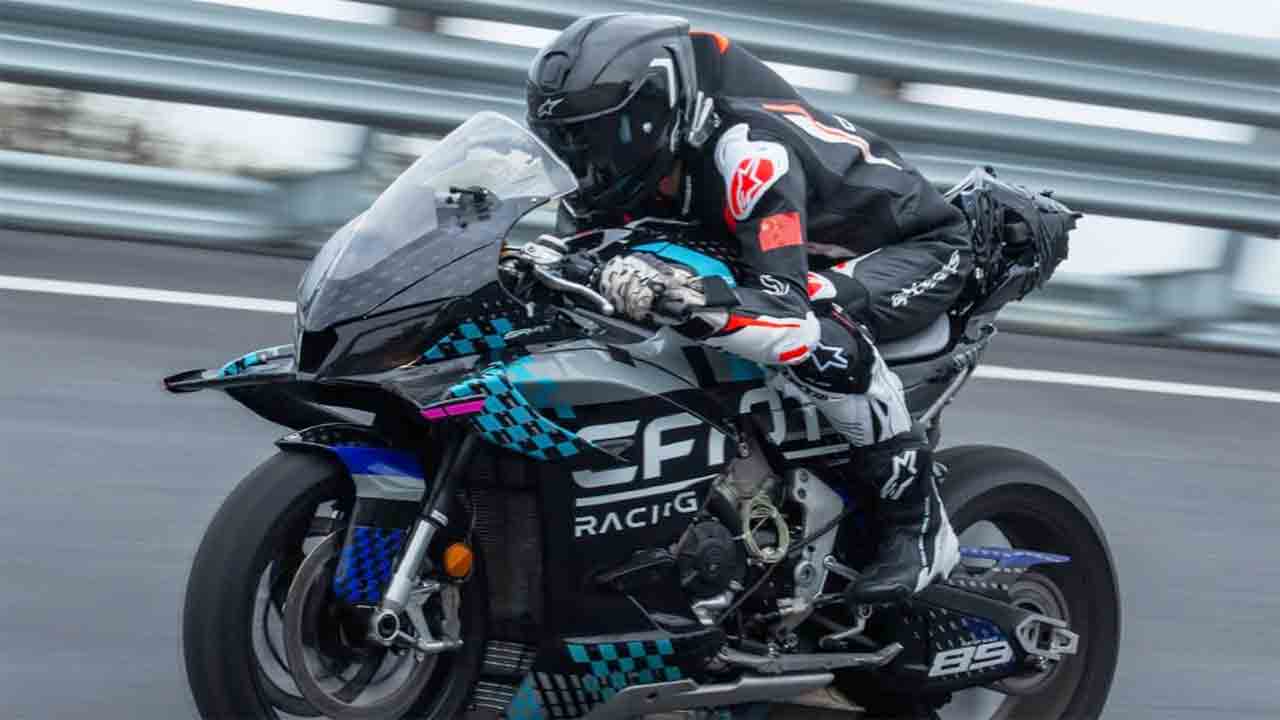 CFMOTO V4-SR RR。写真:CFMOTO Racing Team