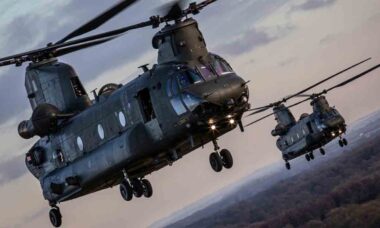 Helicópteros Chinook foram usados na operação. Foto:Royal Air Force