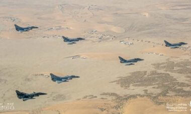 China divulga vitória de 9 a 0 do J-10 sobre um dos caças mais avançados da Europa