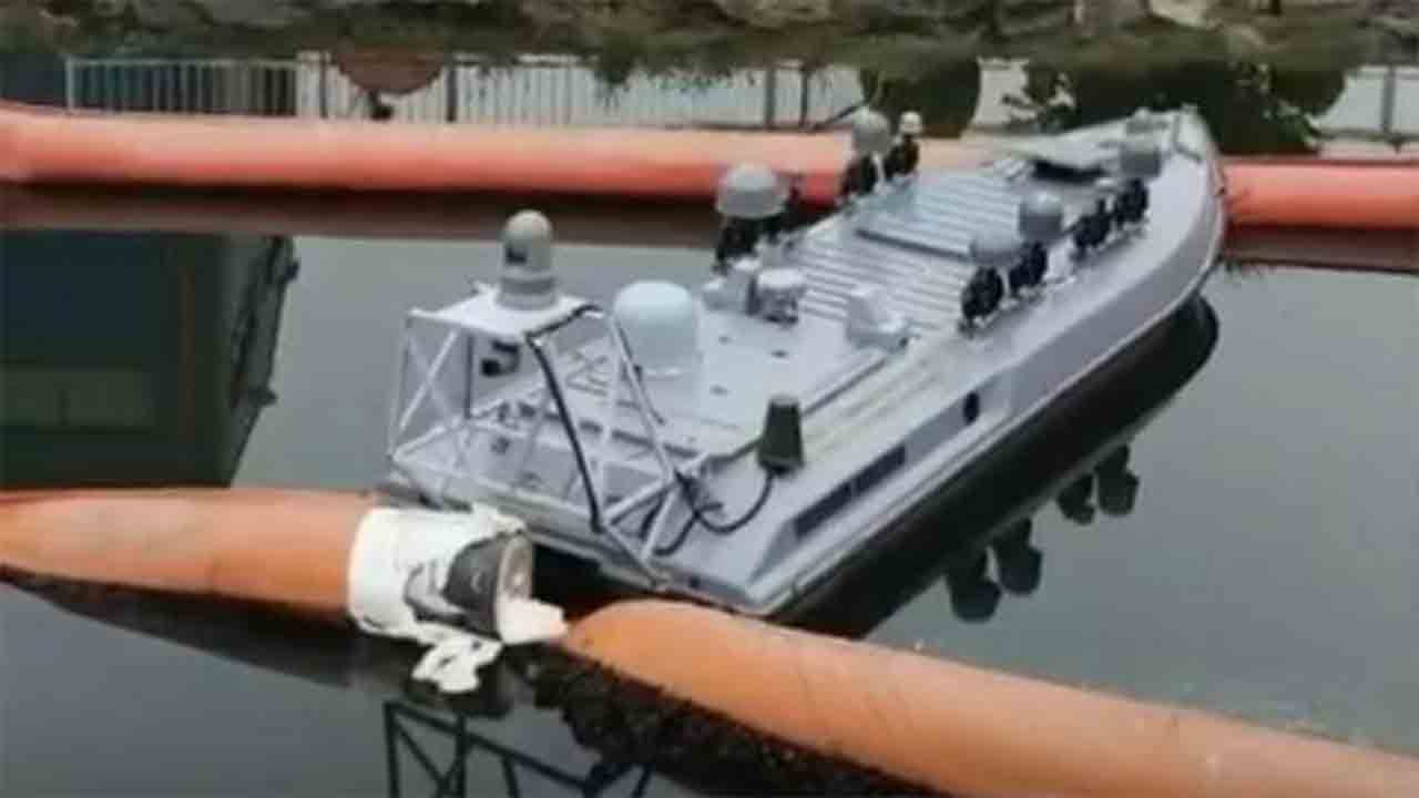 Drone marítimo usado na guerra da Ucrânia explode em porto romeno no Mar Negro. X @TGEThGlobalEye