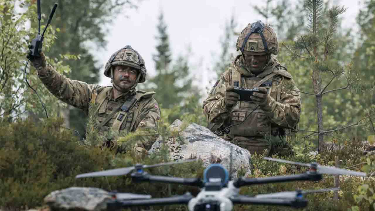 Exército britânico testa drones de ataque a apenas 70 km da fronteira russa. Foto: British Army