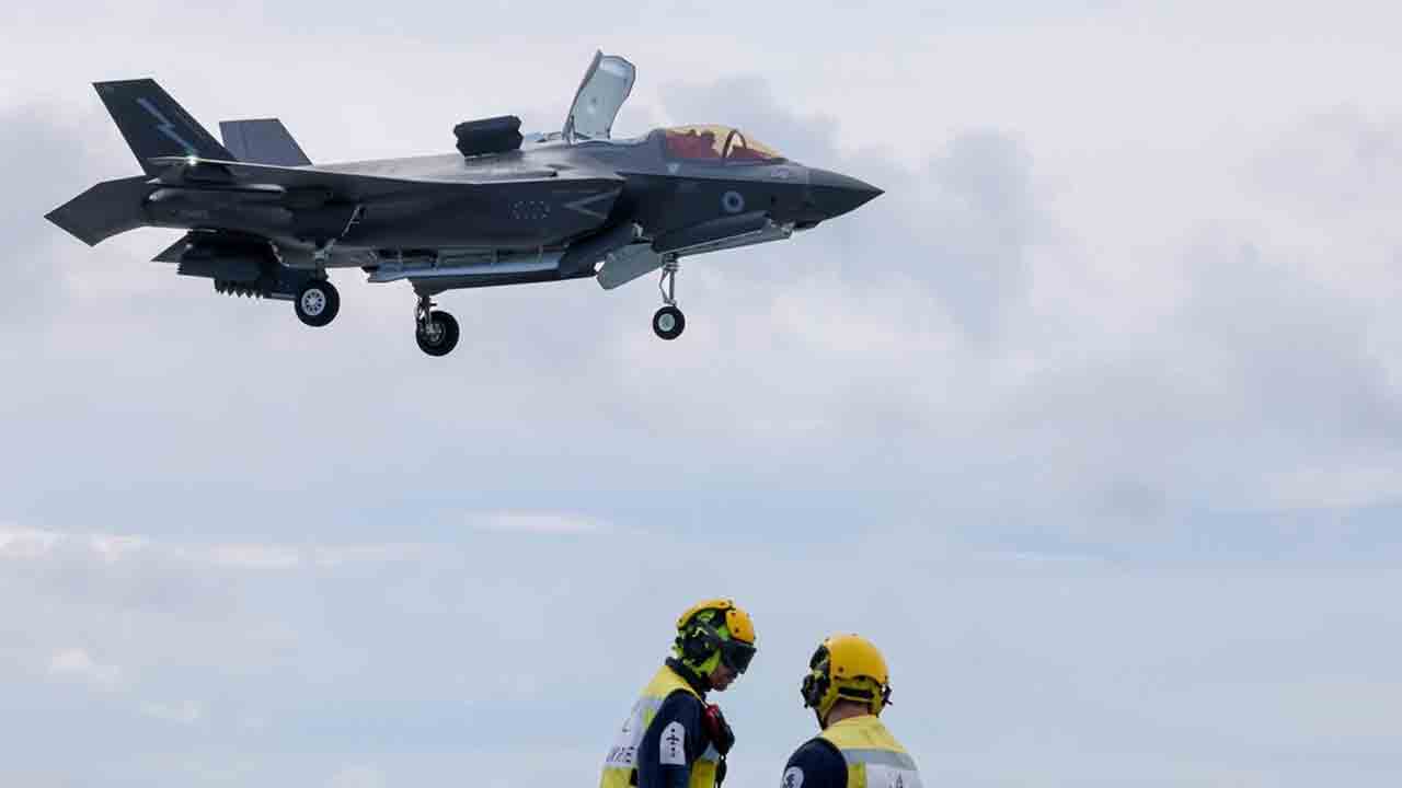 HMSプリンス・オブ・ウェールズに搭載されたF-35Bライトニング。写真：UK Ministry Of Defence