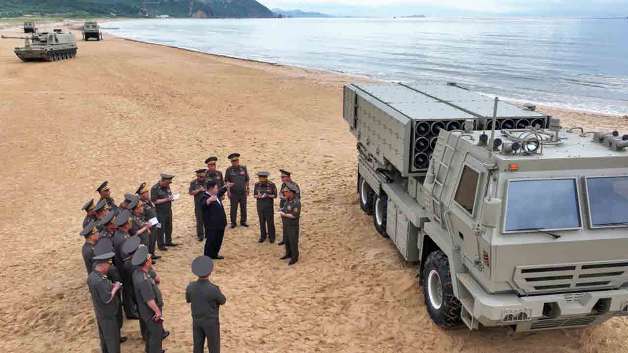 Lançador múltiplo de foguetes. Foto: KCNA