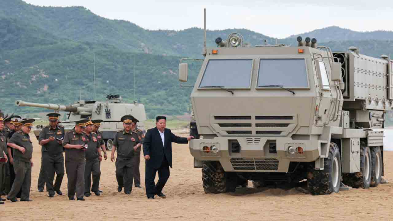 Lançador múltiplo de foguetes. Foto: KCNA