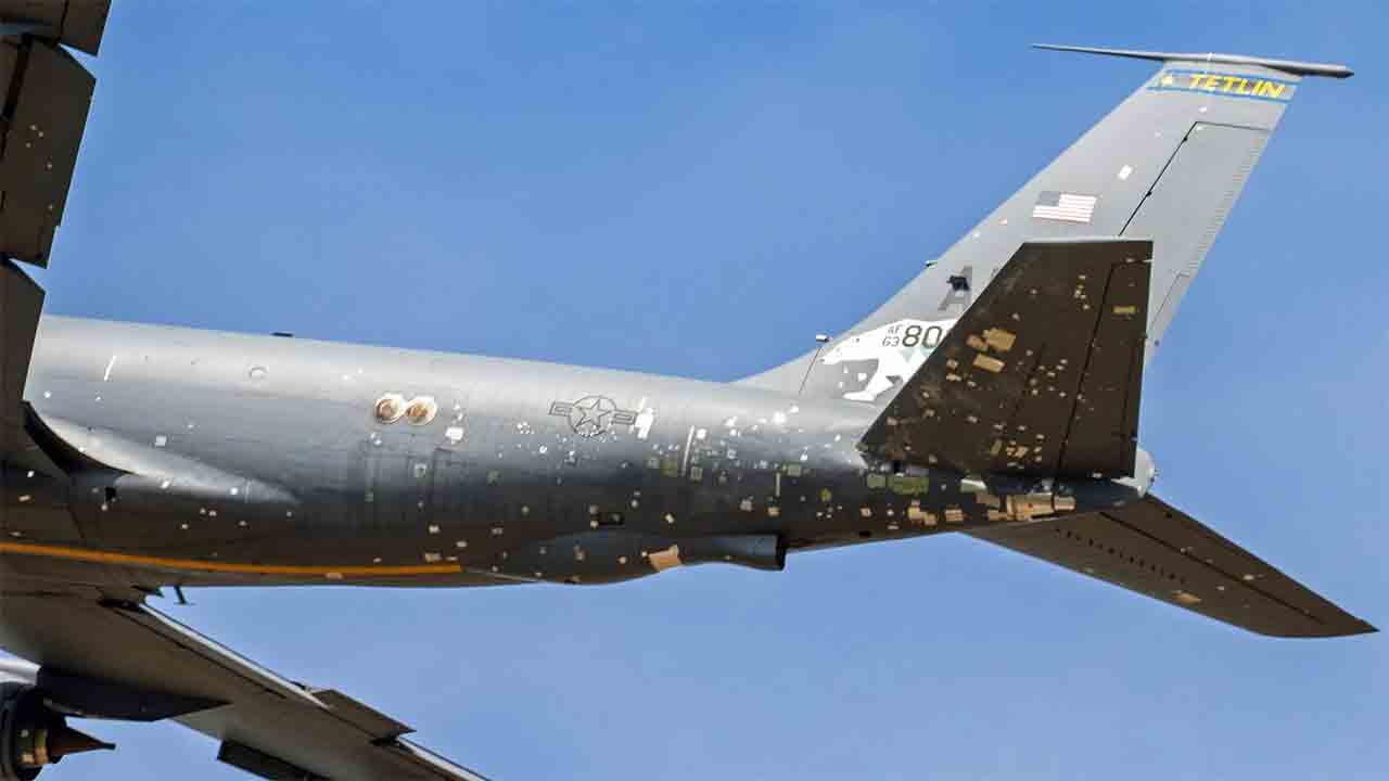 KC-135R. 사진: Facebook Dylan Meddings