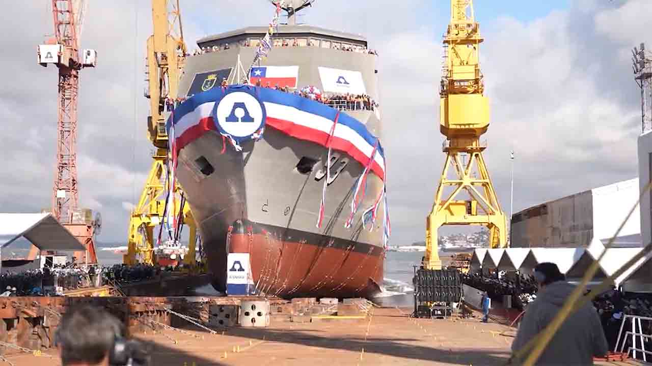 Chile lança primeiro LPD de 8 mil toneladas e avança na modernização naval (X @Armada_Chile)
