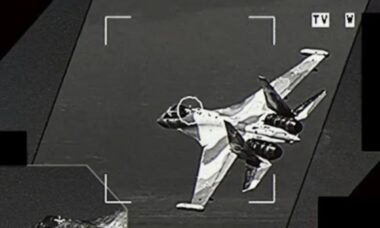 Rafale francês intercepta caça mais avançado da Rússia sobre o Mar Báltico