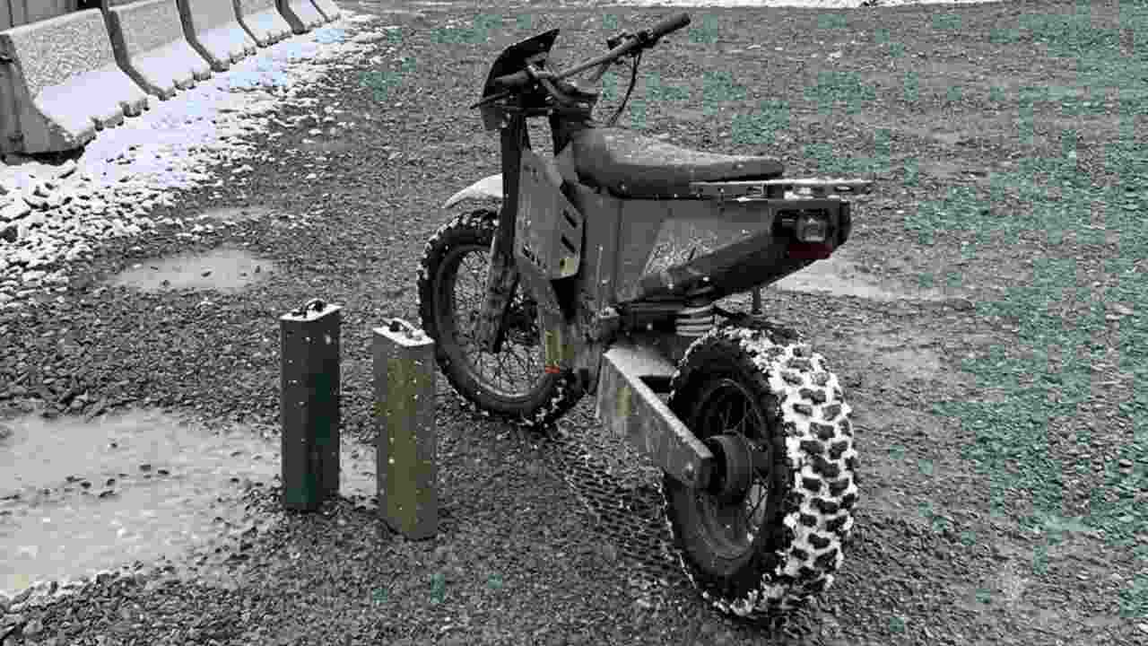 Startup canadense desenvolve motocicleta elétrica silenciosa para uso militar