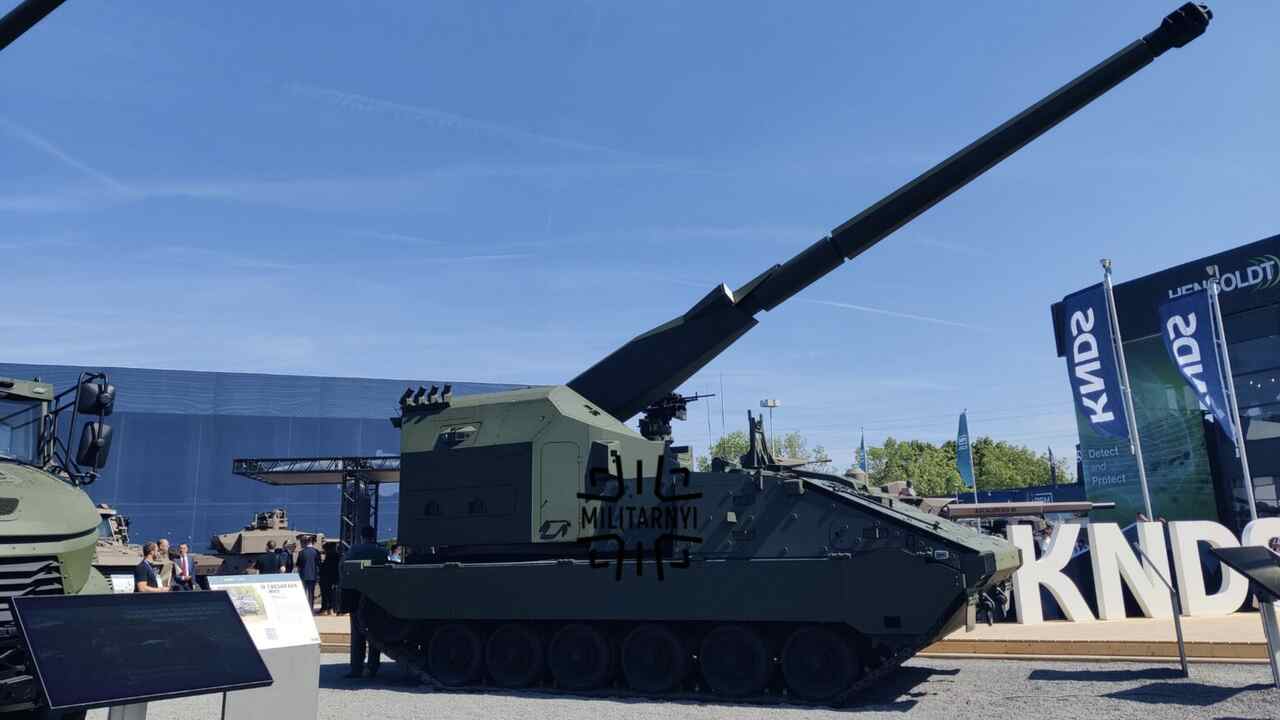 Novo obuseiro RCH 155 LORAS com alcance de até 100 km é testado na Suécia