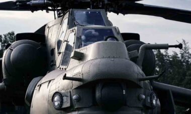 Rússia adapta helicóptero de ataque Mi-28NM para enfrentar ameaça crescente de drones