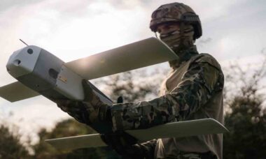 Renault ajudará a fabricar novo drone kamikaze francês em larga escala
