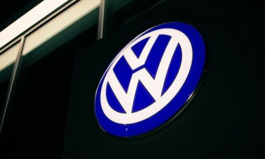 Volkswagen estuda fechamento de fábricas e demissão de 100 mil funcionários