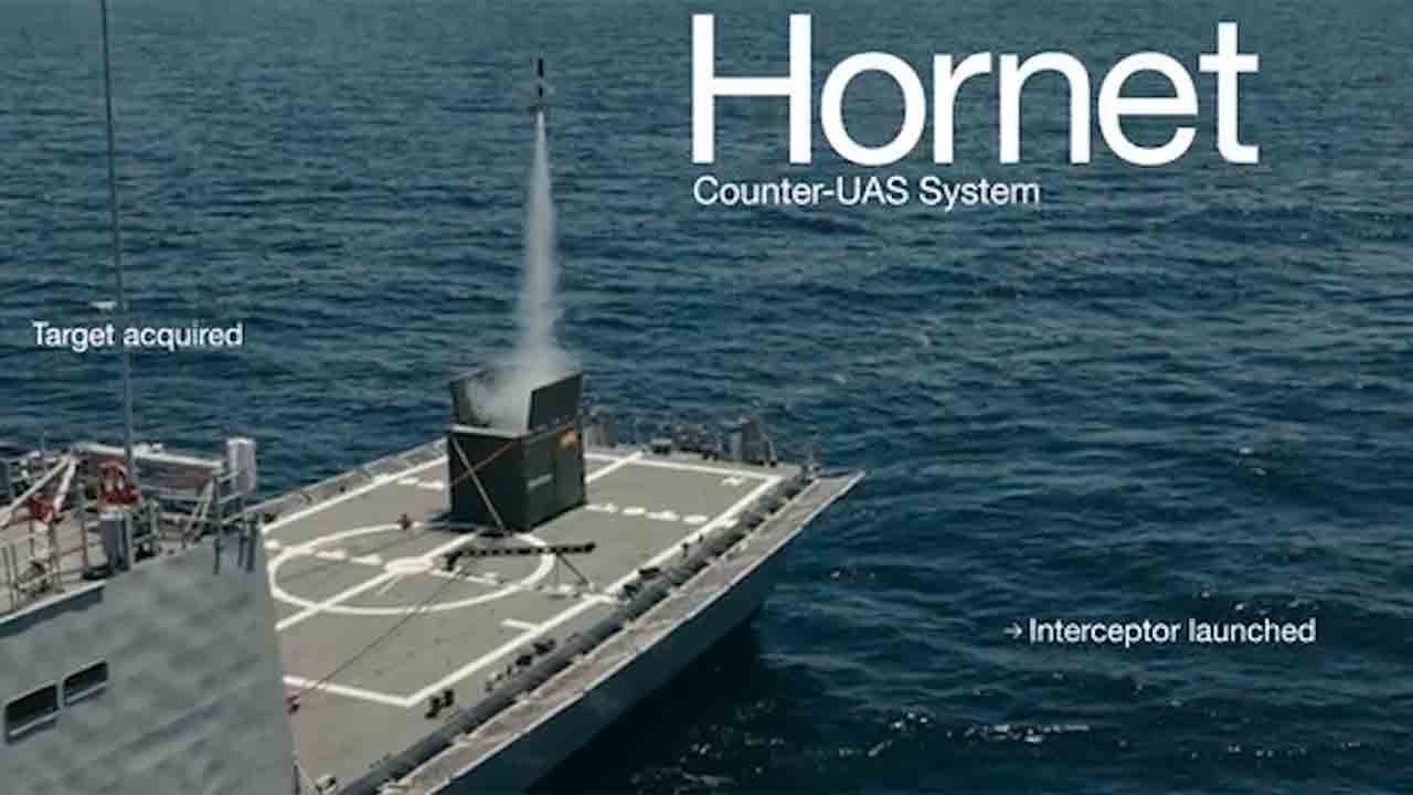 Fregat Spanyol menguji interseptor anti-drone baru yang diluncurkan dari kontainer. Foto: Reproduksi Destinus