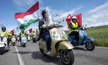 Vespa anuncia evento de quatro dias para celebrar 80 anos de história