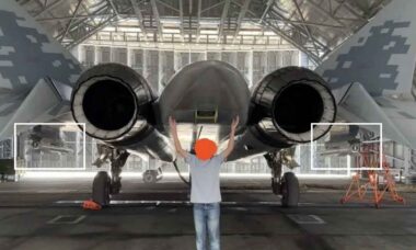 As imagens mostram o avião equipado com mísseis ar-ar R-73/R-74. Foto: Telegram @milinfolive