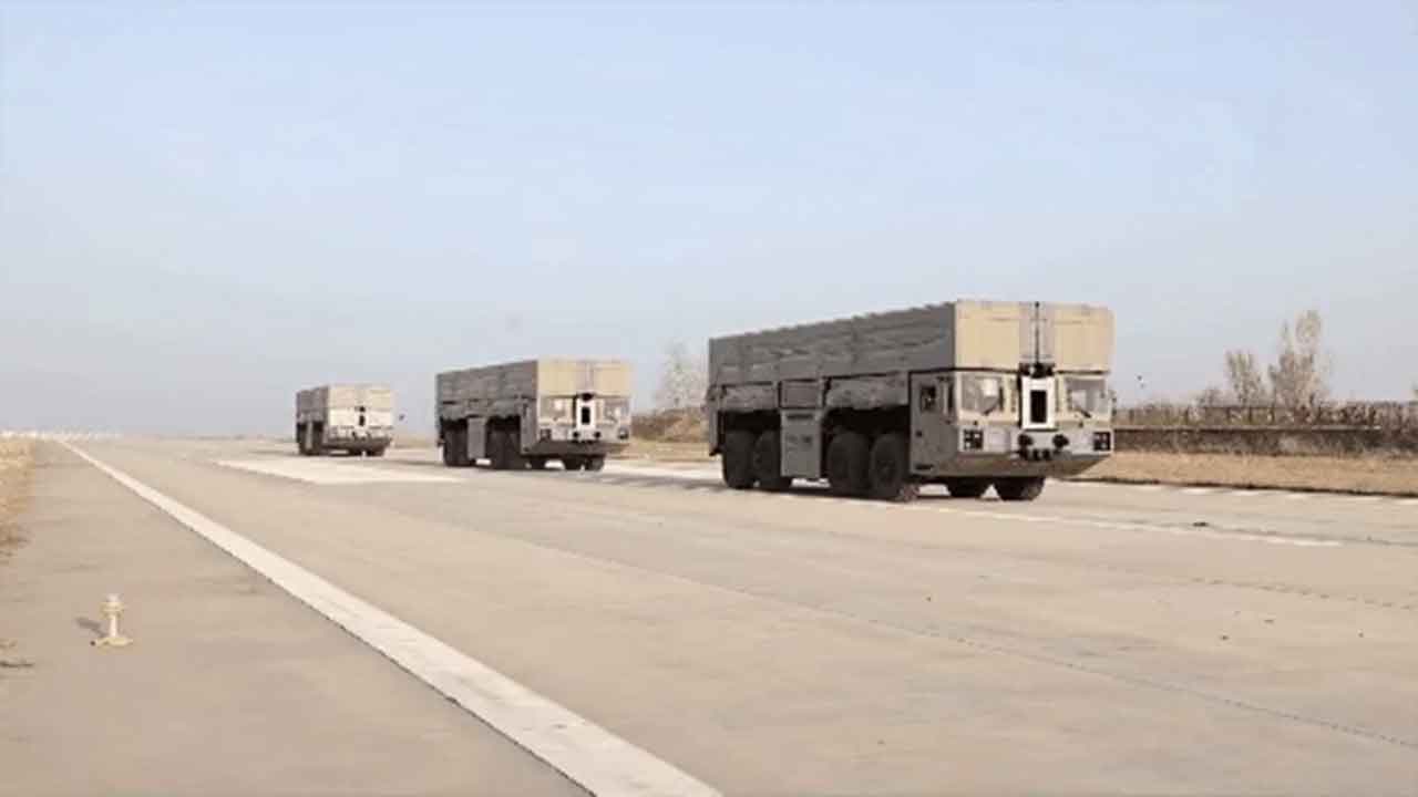 China tests mobile electromagnetic catapult for drone launches for the first time (Photo: X)