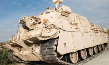 BAE Systems avança para produzir veículo blindado M88A2 na Polônia
