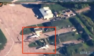 Drone ucraniano atinge MiG-29 e defesa aérea Pantsir-S1 em base militar na Rússia