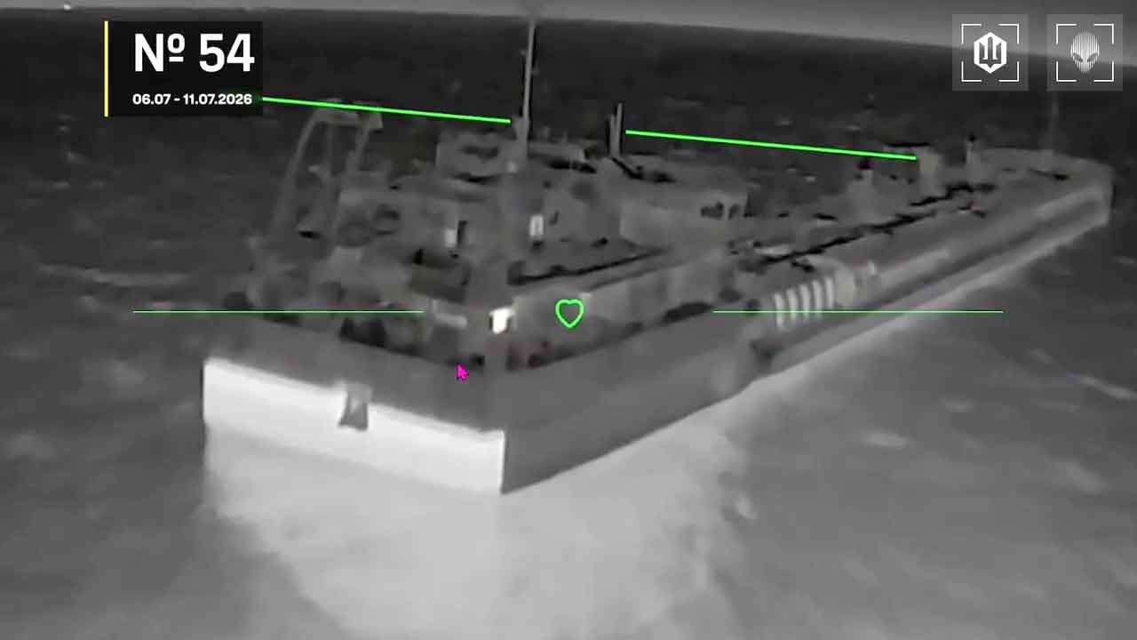 Ucrânia afirma ter atingido 28 embarcações russas em operação com drones no Mar de Azov. Foto: Telegram @robert_magyar