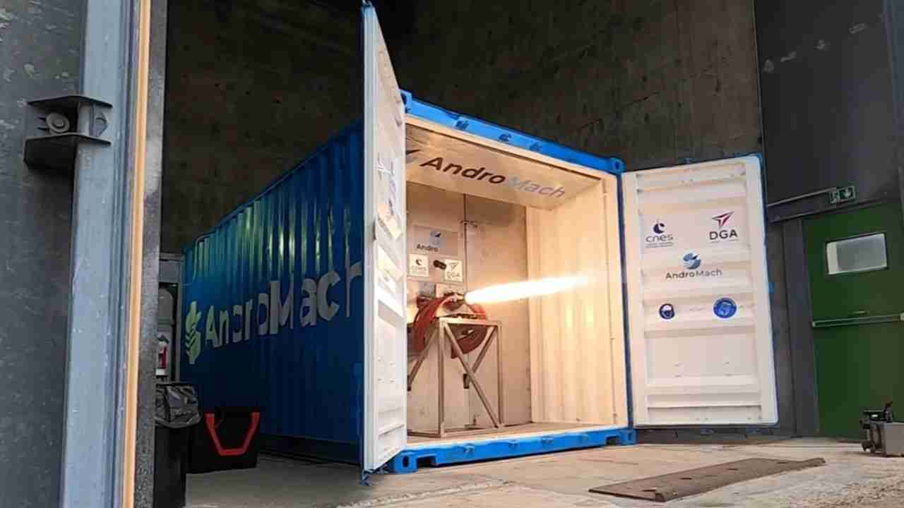 França conclui testes de motor reutilizável para drone hipersônico