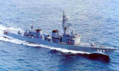 Filipinas confirmam compra de cinco navios de guerra classe Abukuma do Japão
