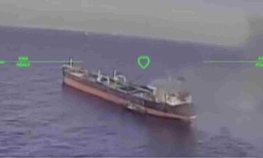 Ucrânia amplia ataques e atinge 12 embarcações da frota sombra russa no Mar Negro