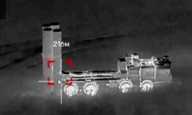 Ucrânia afirma ter destruído dois lançadores russos do sistema S-400 em ataques com drones