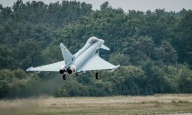 Novo caça da Alemanha realiza primeiro voo e reforça modernização da Luftwaffe