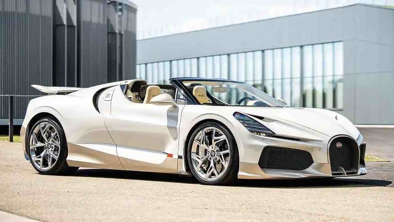 Fim de uma era: último Bugatti com motor W16 deixa a fábrica na França