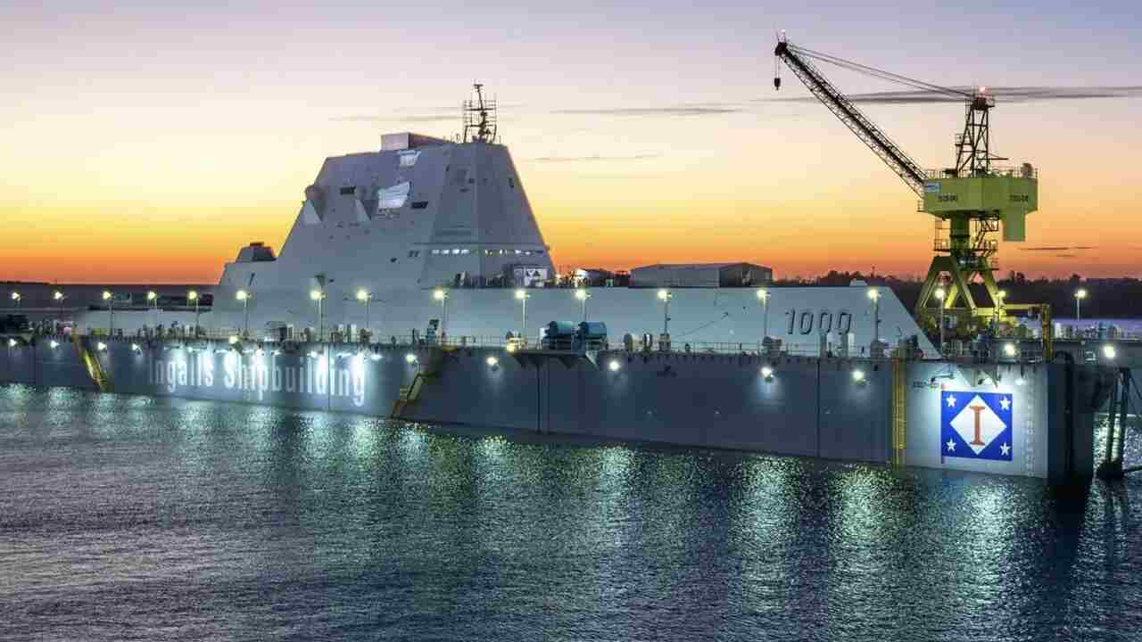 USS Zumwalt deve voltar à frota com capacidade para lançar mísseis hipersônicos