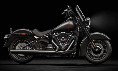 Nova Harley-Davidson Deadwood combina estilo clássico com tecnologia moderna