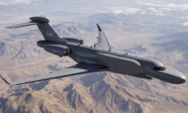 Israel apresenta aeronave de espionagem baseada em jato executivo