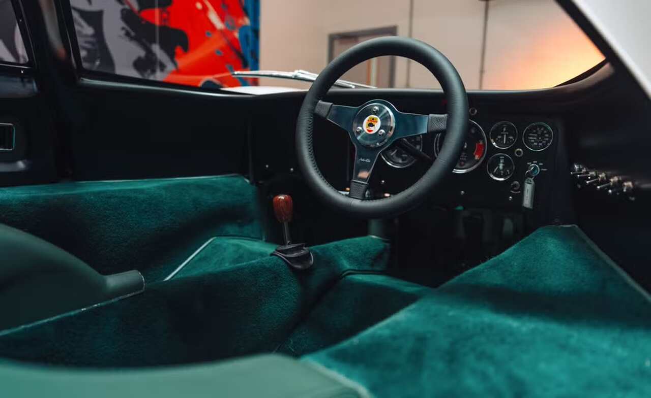 McLaren recria seu primeiro supercarro para o Festival de Goodwood
