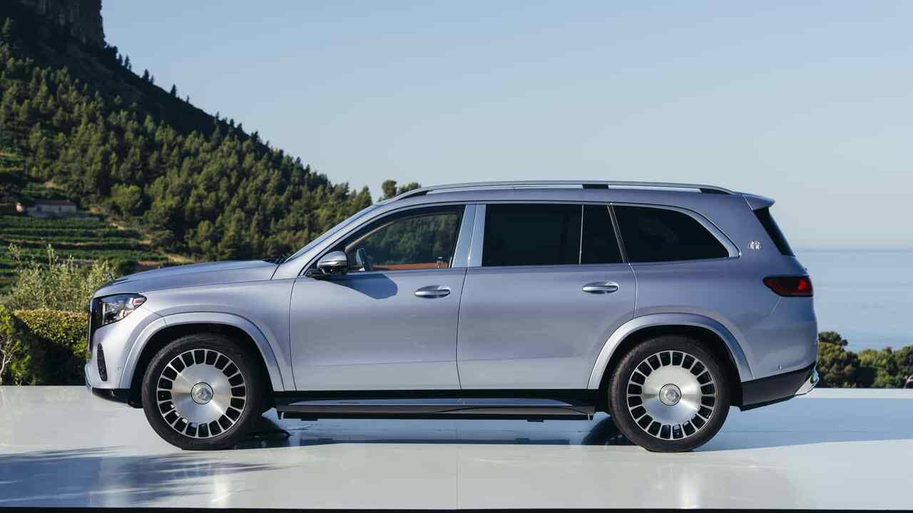 Mercedes revela novo Maybach GLS 680 com V8 mais potente e visual renovado