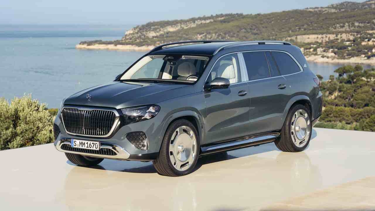 Mercedes revela novo Maybach GLS 680 com V8 mais potente e visual renovado