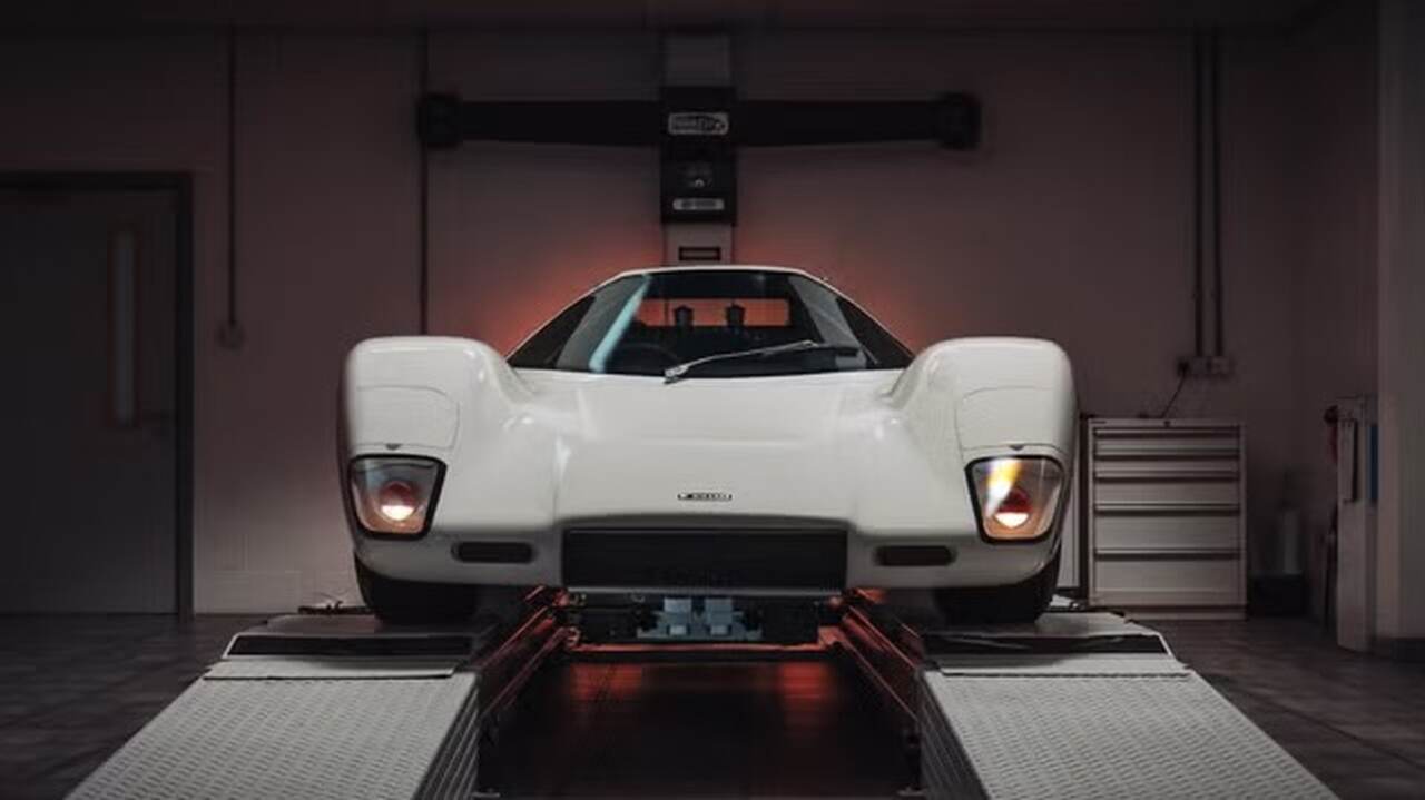 McLaren recria seu primeiro supercarro para o Festival de Goodwood