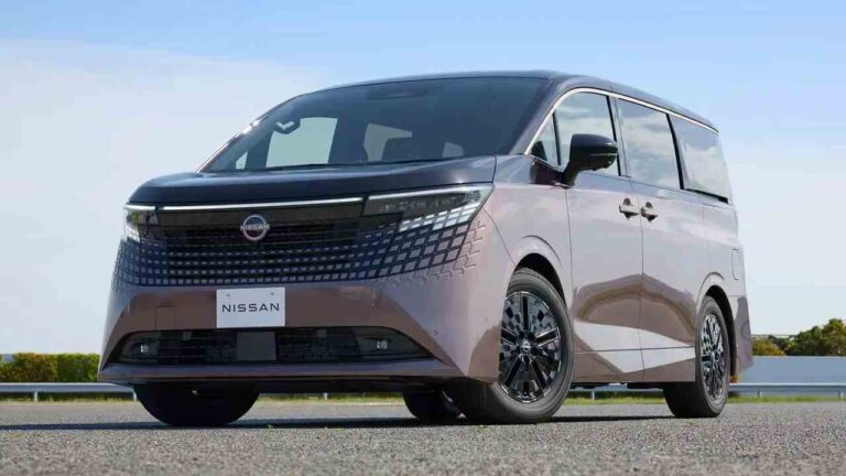 Nissan revela nova geração da minivan Elgrand após 15 anos
